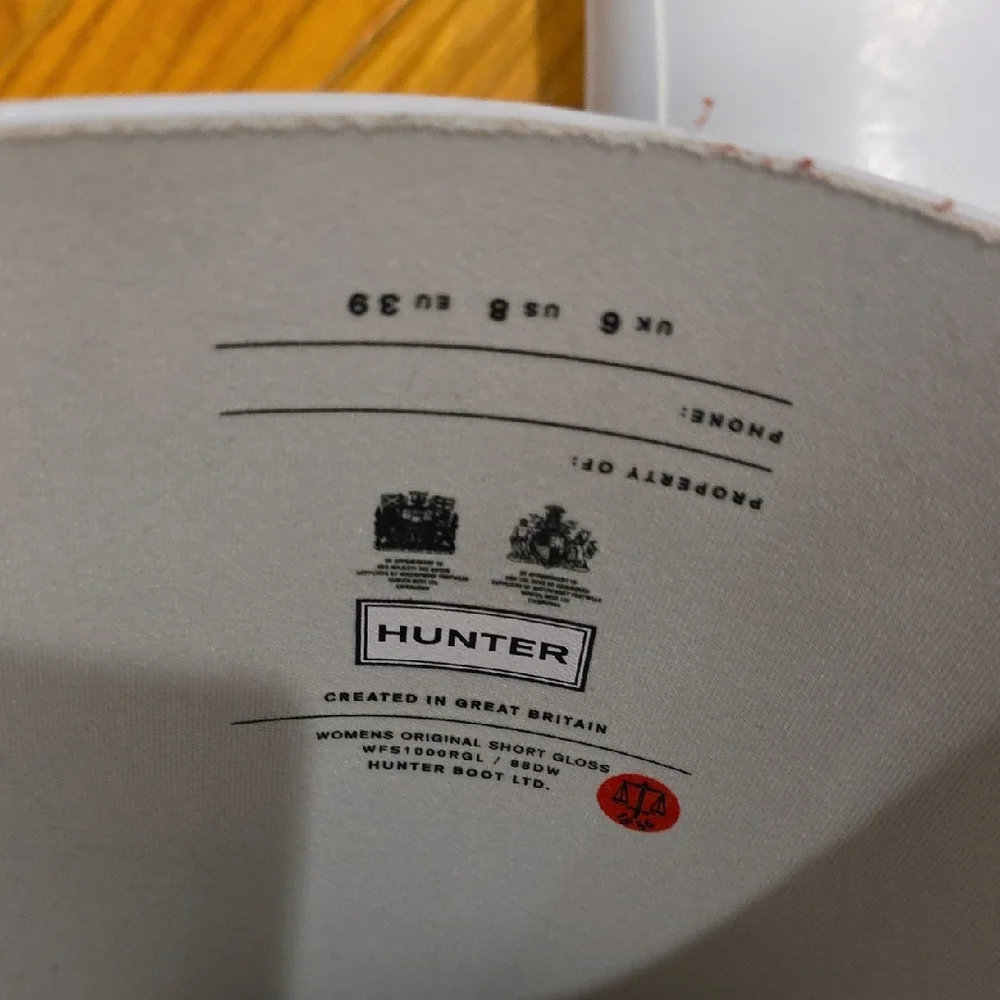 Hunter Original Short Gloss Boots In Winter White - Picture 3 of 4
